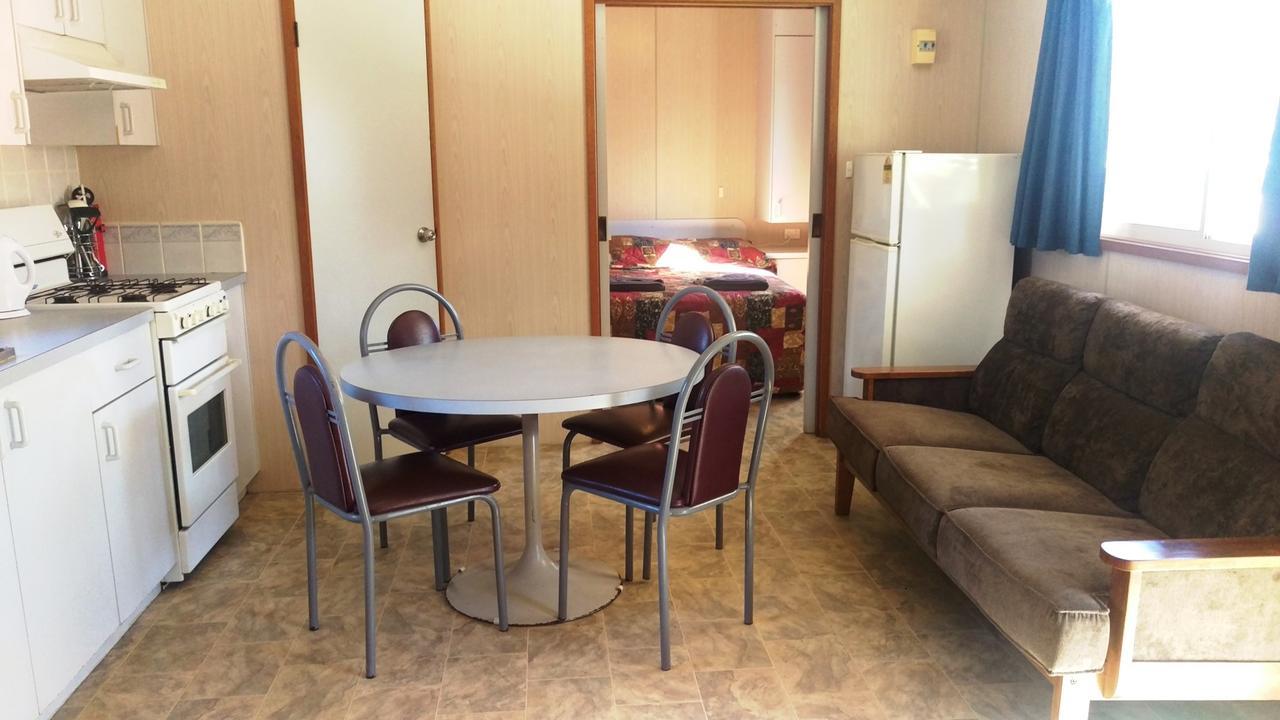 Khancoban Lakeside Caravan Park 외부 사진