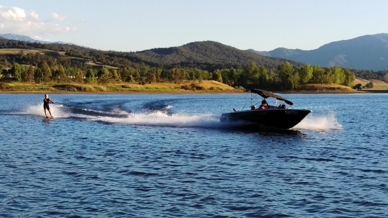 Khancoban Lakeside Caravan Park 외부 사진